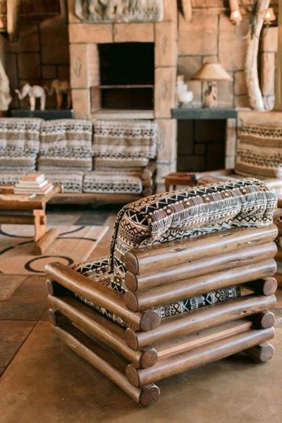 Tshukudiba Game Lodge Tom Burke Esterno foto